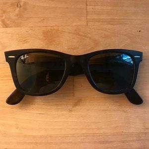 Ray-Ban Wayfarer Sunglasses